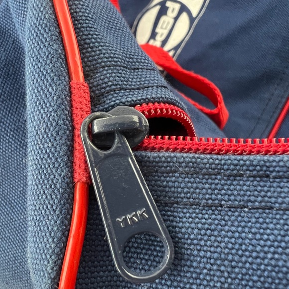 Vintage 1970s Pepsi and Kentucky Fried Chicken Canvas Duffel Bag 16x9x9 EUC - Picture 7 of 13